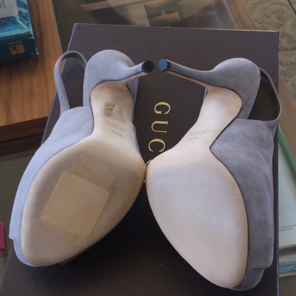GUCCI Grey Suede Slingback Platform Pumps - Picture 5 of 11